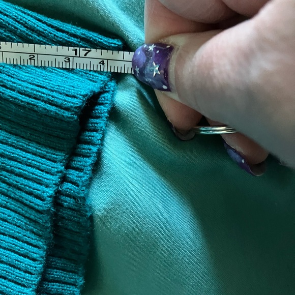 Teal & black sweater - Picture 5 of 8